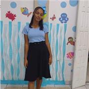 Auxiliar de professores, a alunos de até 10 anos